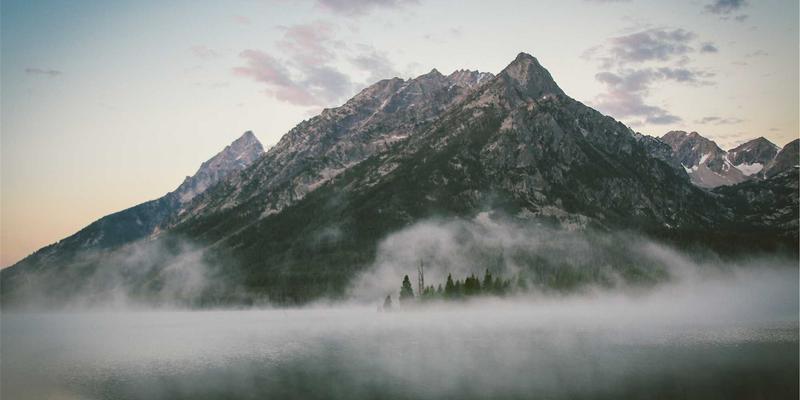 山城焕新记：重庆老房改造中，专业公司如何攻克结构安全与艺术焕新的双重挑战
